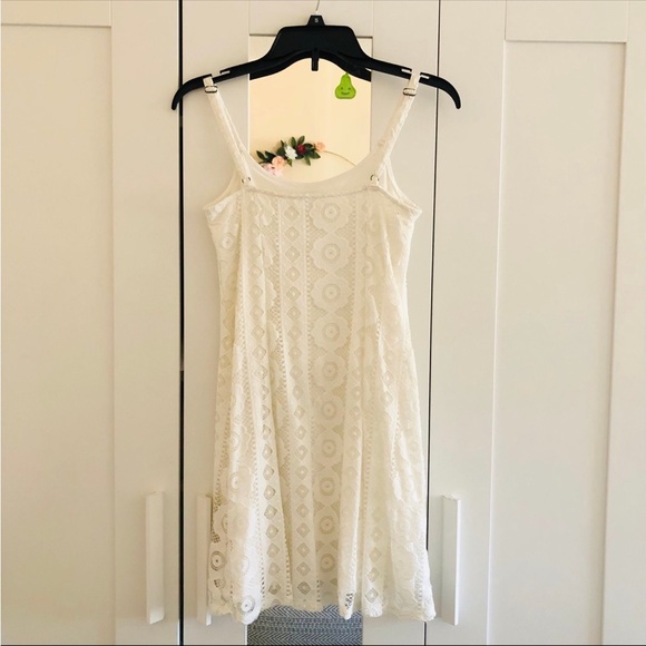2 for $16 Aeropostale white lace mini dress with brown buttons - Picture 2 of 4